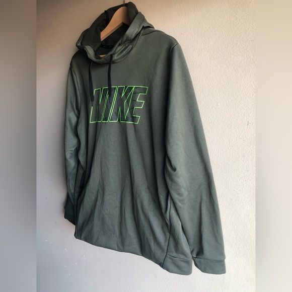 Nike Dri Fit Men’s Army Green Graphic Sports Hoodie Size L Pullover Long Sleeve - Picture 3 of 8